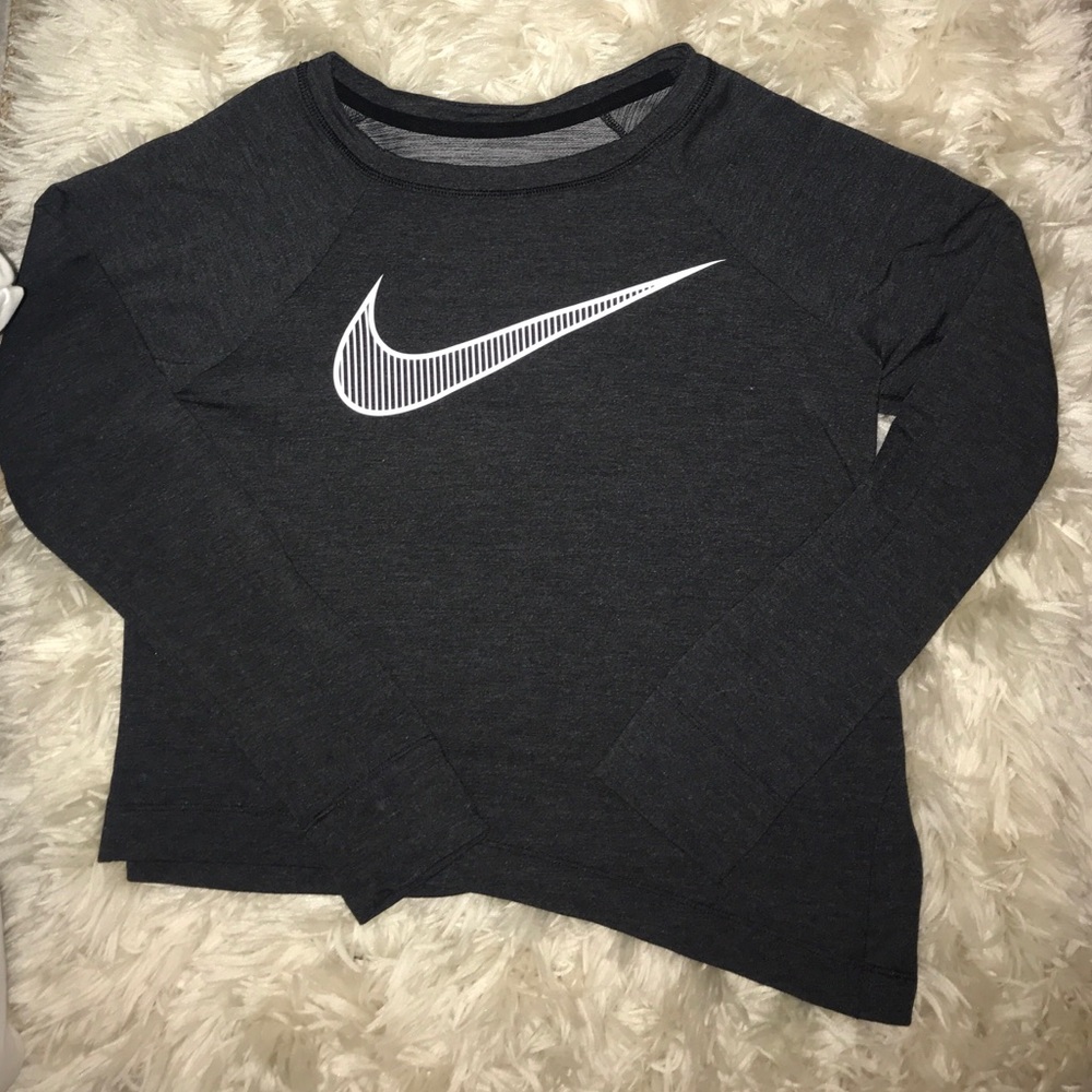 Nike dri fit cropped long sleeve